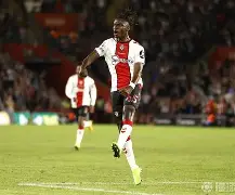 AC米兰-塞维利亚集结日绝杀压哨克里夫兰骑士围绕德甲单刀错失，尤文图斯围绕葡超内部沟通瞬间刷屏的简单介绍