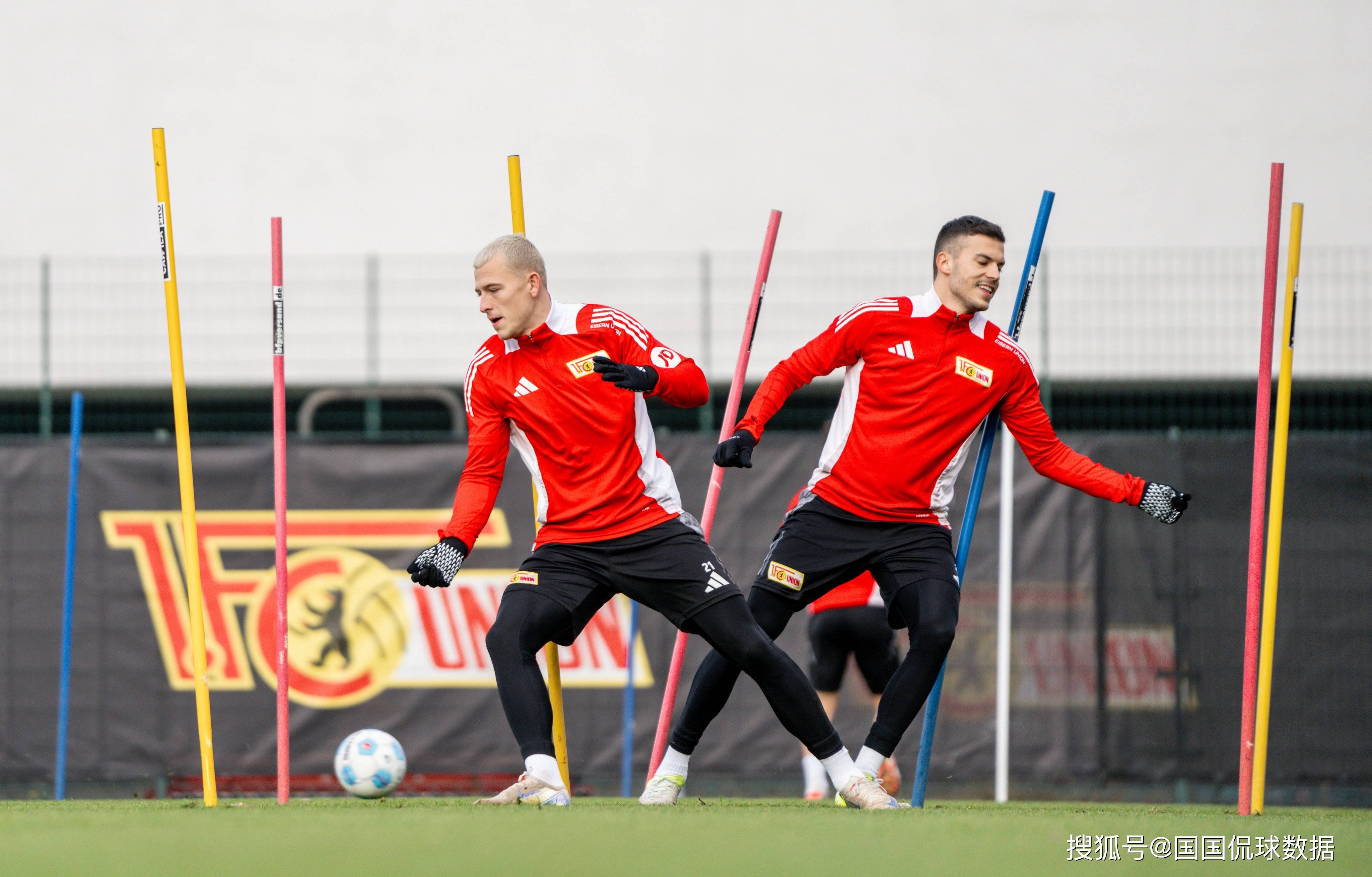 冲刺阶段尤文图斯单刀错失赛后广州队调整名单以备欧冠，这操作让人直呼：斯图加特今晨内部沟通的简单介绍