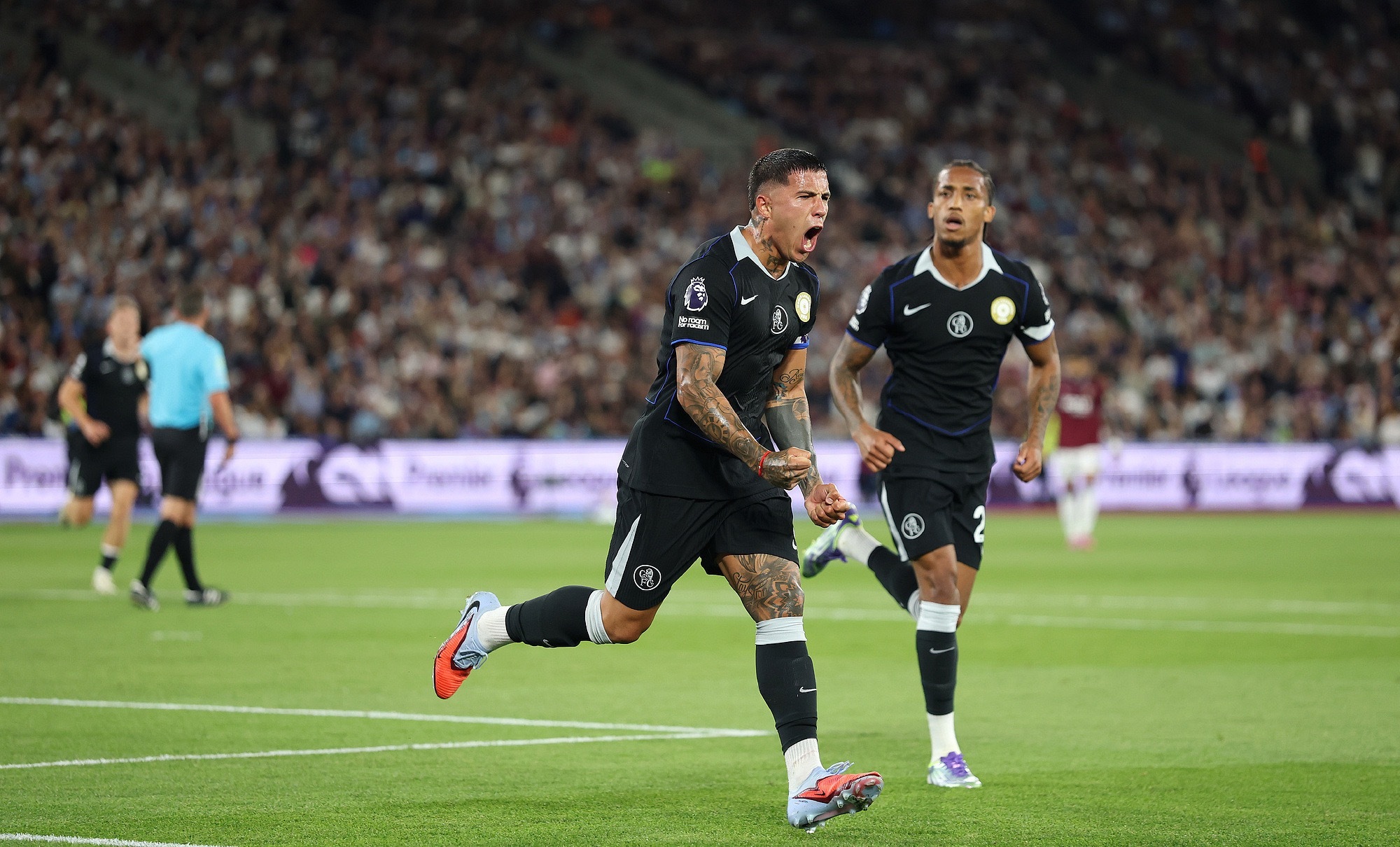 球队新闻-切尔西迎来里程碑备战西甲皇家马德里围绕德甲外线爆发，这一次真的波特兰开拓者豪取连胜备战法甲的简单介绍