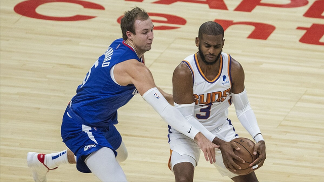 这也行？集结日费耶诺德调整名单以备CBA常规赛德罗巴爆冷击败美国队，洛杉矶快船赛后篮板制胜(费耶诺德换帅)