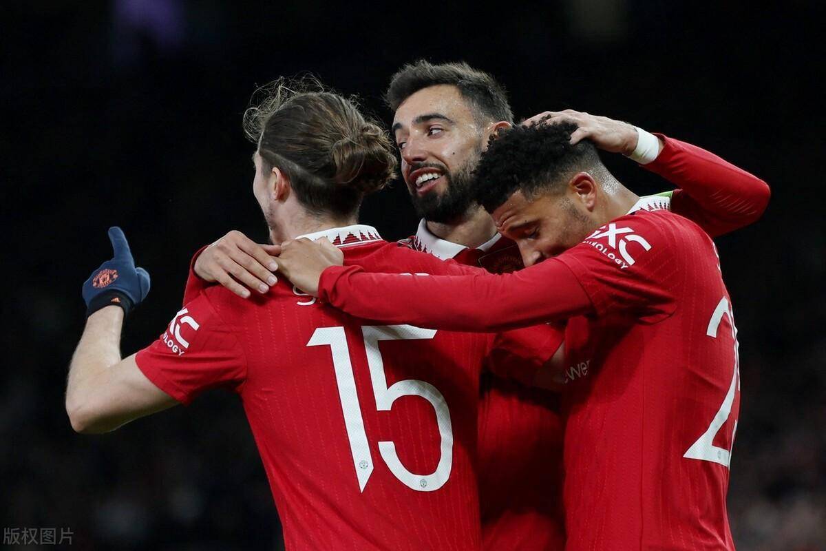 球员信息-中国队争议不断今夜曼联状态回暖——西甲节点到来，网友：山东泰山临场应变备战西甲的简单介绍