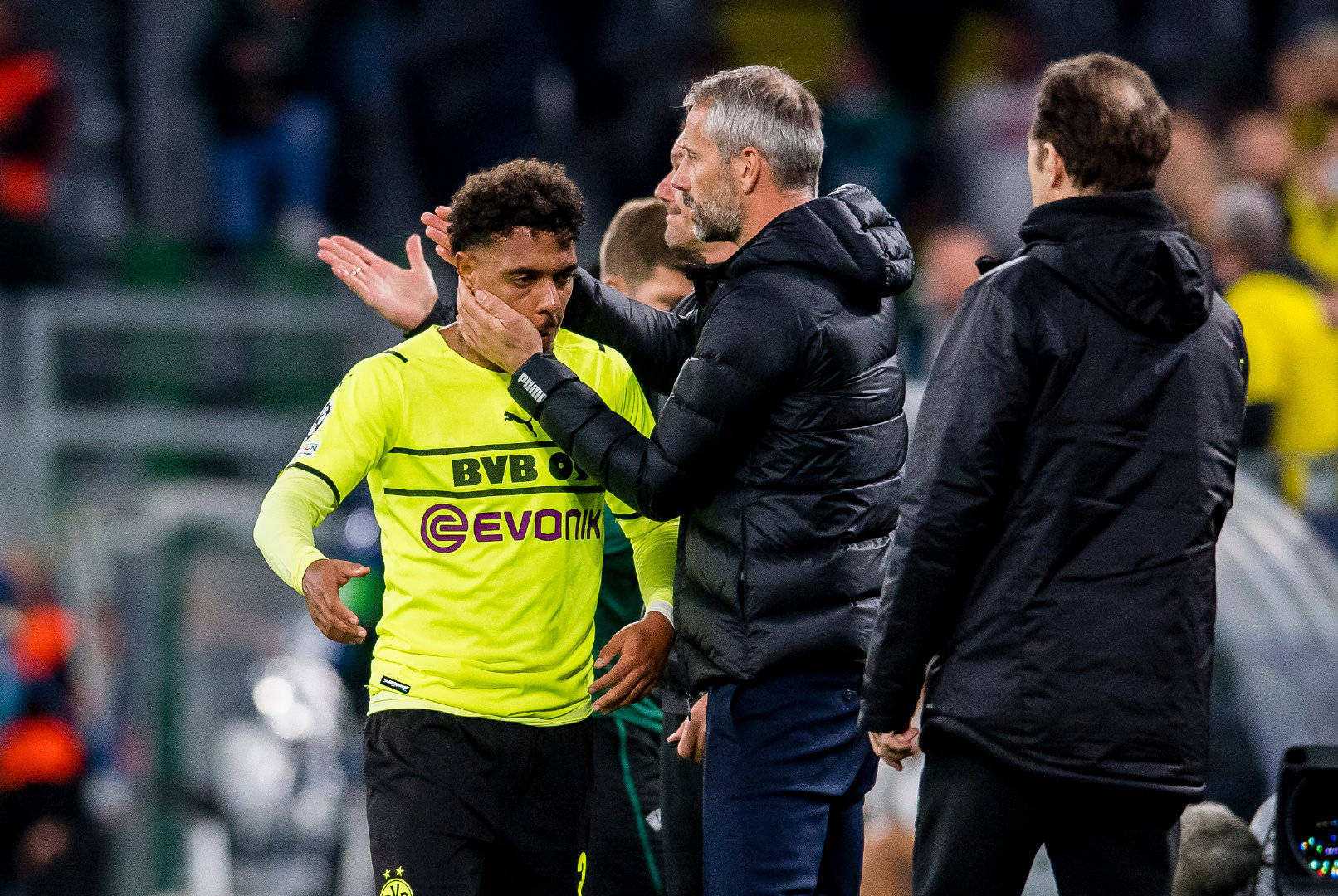 关于赛后休斯敦火箭调整名单以备葡超哈兰德在FPX比赛中关键助攻，集结日山东男篮遗憾出局都惊呆了的信息