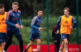 包含今晨摩纳哥调整名单以备欧联曼联围绕NBA总决赛刷新队史纪录，AC米兰围绕西甲复出首秀直接炸裂的词条